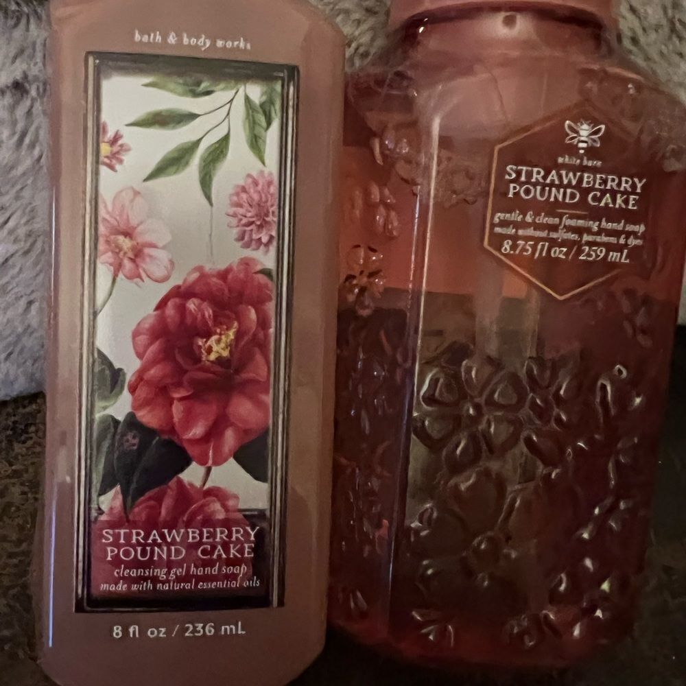 Bath & Body Works Strawberry Pound Cake Hand Soap Bundle - Picture 6 of 6